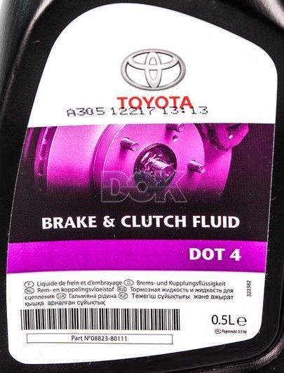 Toyota DOT 4, 0,5 л (0882380111) тормозная жидкость пластиковая тара фото